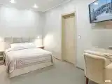 Номер люкс с 1 двуспальной кроватью