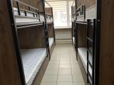 Кровать в 8-местном общем мужском номере (общие удобства)