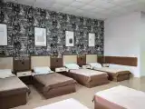 Кровать в 6-местном общем номере