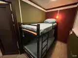 Место в двухместном смешанном номере