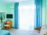 Четырехместный стандарт с балконом