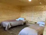 Двухместный номер Standard с балконом (2 отдельные кровати)