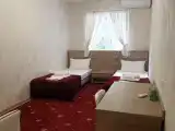 Трехместный номер с 3 односпальными кроватями