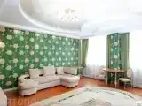 Люкс двухкомнатный с одной двуспальной или двумя односпальными кроватями на выбор