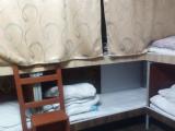 Кровать в 8-местном общем номере (удобства общие)