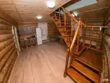 Коттедж огромный