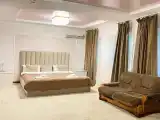 Номер полулюкс с 1 двуспальной кроватью