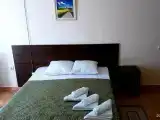 Номер улучшенный с 1 односпальной и 1 двуспальной кроватью