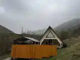 Люкс с балконом и с видом на горы