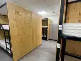 Кровать в 12-местном общем женском номере (общие удобства)