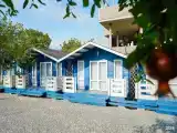 Трёхместный коттедж с балконом