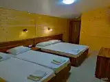 Четырёхместный номер Comfort с красивым видом из окна