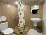 Бюджетный двухместный номер без собственного санузла с двумя раздельными кроватями