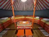 Юрта с четырьмя раздельными кроватями