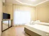Шестиместный люкс с балконом