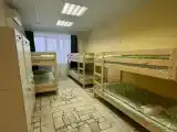 Кровать в 6-местном общем номере