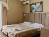 Двухместный номер Standard с балконом (двуспальная кровать)