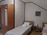 Двухместный номер Стандартный с балконом (2 отдельные кровати)