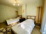 Кровать в общем двухместном номере