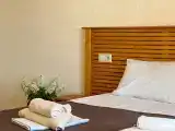 Двухместный номер Standard с балконом и с красивым видом из окна (2 отдельные кровати)