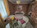 Коттедж с 4 комнатами с балконом