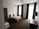 Номер полулюкс с 1 двуспальной кроватью
