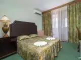 Двухместный номер Стандартный Макси c 1 комнатой с балконом (2 отдельные кровати)