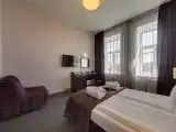 УЛУЧШЕННЫЙ НОМЕР. ВИД НА ГОРОД
