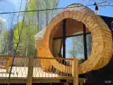 Семейный коттедж с красивым видом из окна