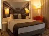 Классический улучшенный номер - с двуспальной кроватью