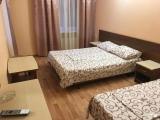 Номер улучшенный с 1 односпальной и 1 двуспальной кроватью