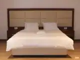 4 Стандартный улучшенный номер с 1 большой кроватью и двумя отдельными кроватями