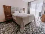 Двухместный люкс с частичным видом на море (двуспальная кровать)