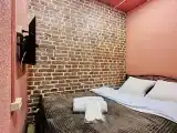 Номер стандарт с 1 двуспальной кроватью (без окна)