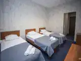 трехместный номер с тремя раздельными кроватями