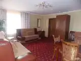 Номер эконом с двумя диванами-кроватями (общие удобства)