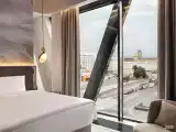 Семейный люкс  с одной большой кроватью