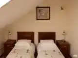 Стандартный двухместный номер Мансарда  (с двумя односпальными кроватями)