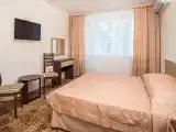 Двухместный номер 5 корпус (двуспальная кровать)