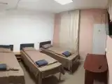 Кровать в 3-местном общем номере №1