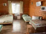 Четырехместный номер с 1 двуспальной или 2 односпальными кроватями