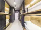 Кровать в 6-местном общем номере (Удобства на этаже)