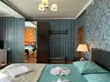 Двухместный люкс с балконом и с красивым видом из окна (двуспальная кровать)