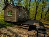 Дом Аполло с баней на дровах и камином. 1-2 гостя. Побеги.