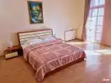 Комната с гостиной и спальней