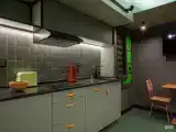 Ленин. Одноместный номер без окна на цокольном этаже.