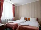 9. Двухкомнатный, с видом на Монастырскую площадь