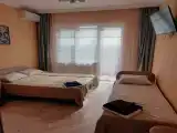 Трёхместный номер Deluxe с балконом