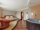 ЛЮКС С ДЖАКУЗИ