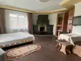 Номер стандарт с 1 двуспальной кроватью и камином